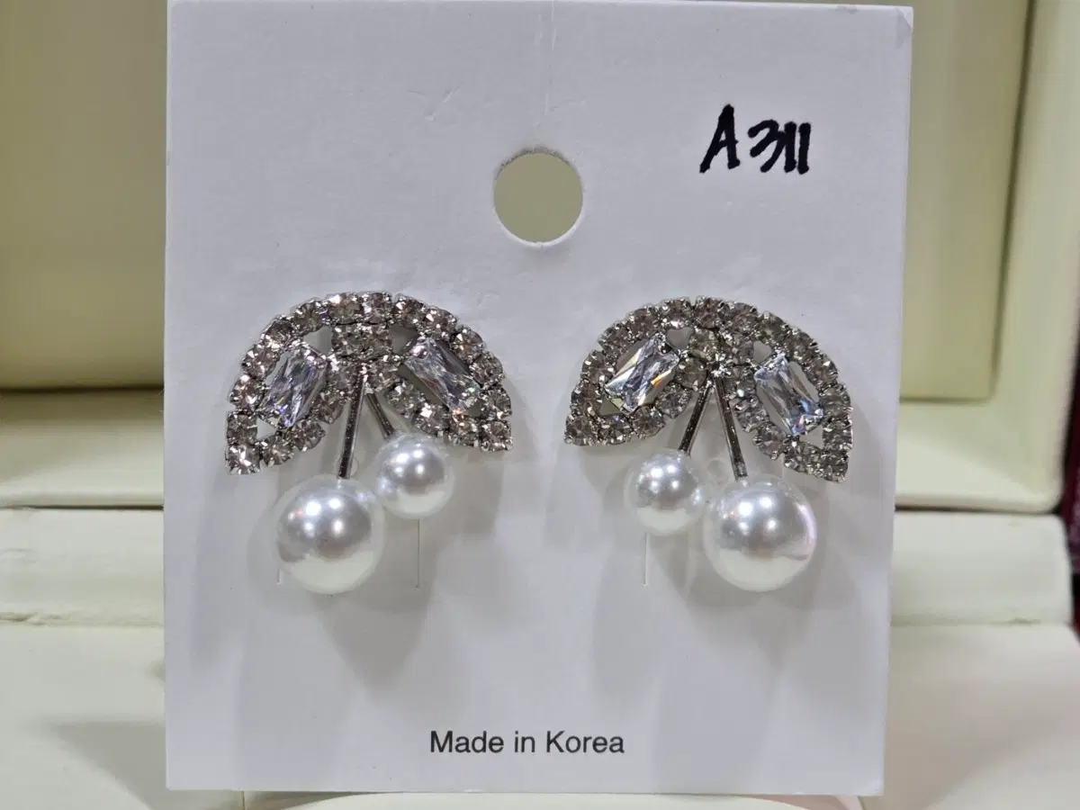 진주 큐빅셋팅 925은침 귀걸이