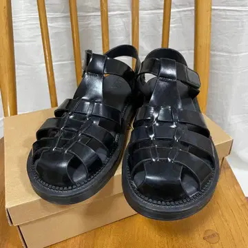 ZARA 구르카 샌들 블랙 사이즈 36