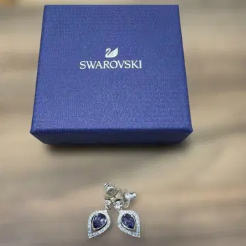 SWAROVSKI 드롭 귀걸이 퍼플 크리스탈