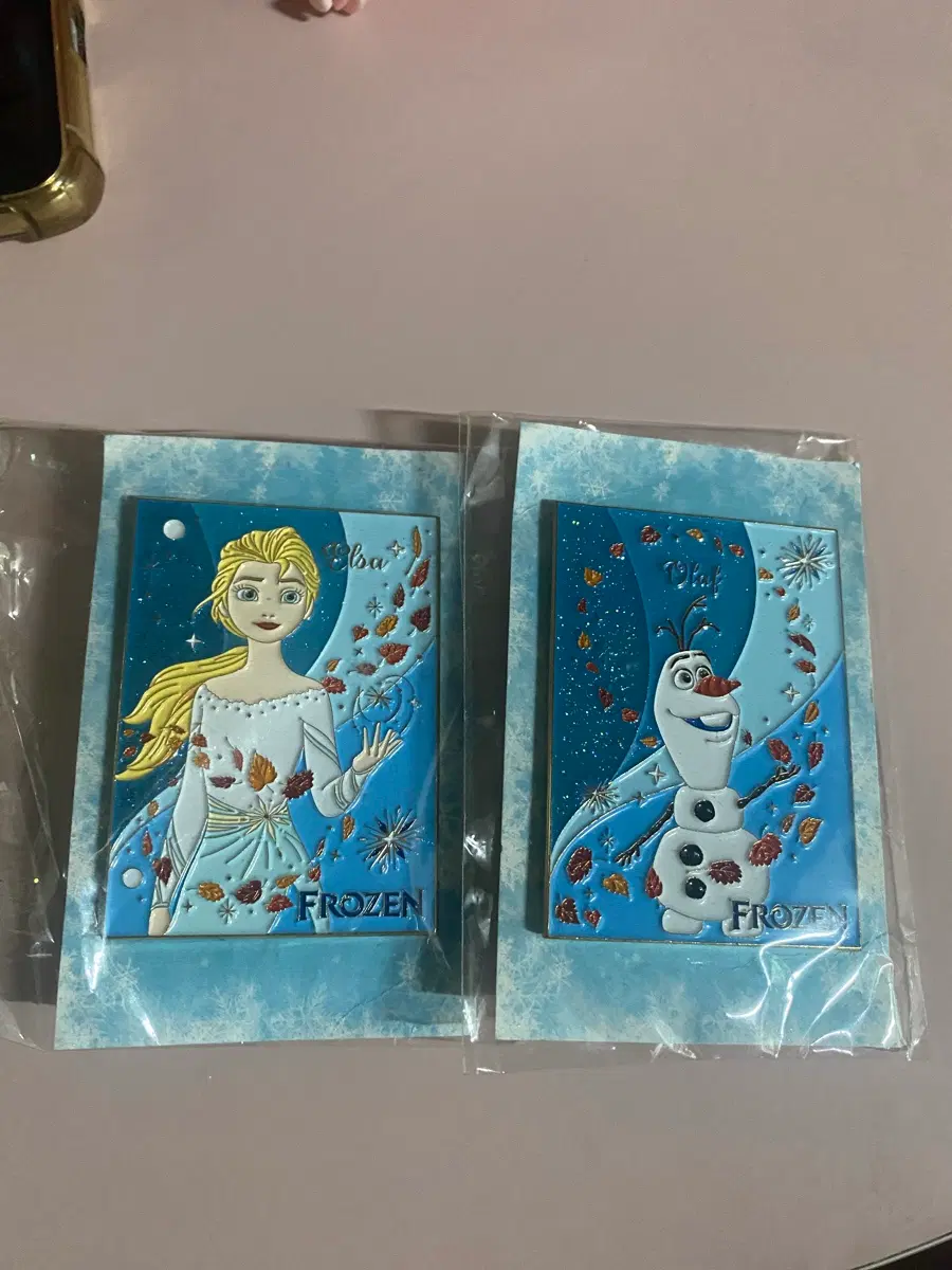 디즈니겨울왕국 올라프 엘사 디즈니핀뱃지