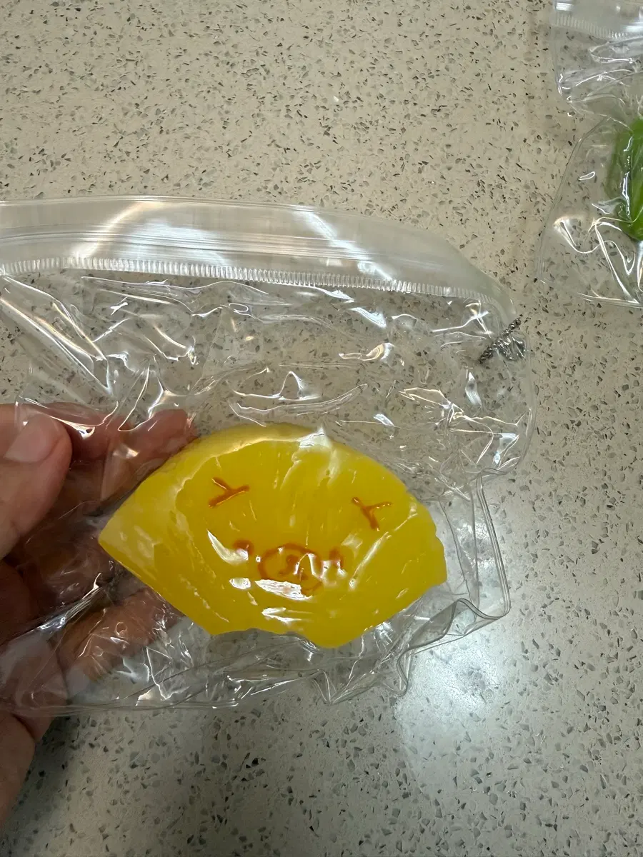 리락쿠마 파인애플 말랑이 스퀴시
