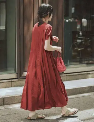 JOURNAL STANDARD 소프트 린넨 레이온 턱 원피스