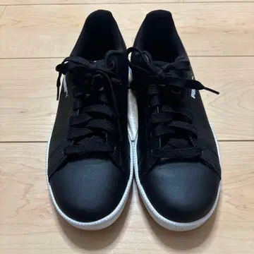 PUMA 여성용 스니커즈 블랙 23.5