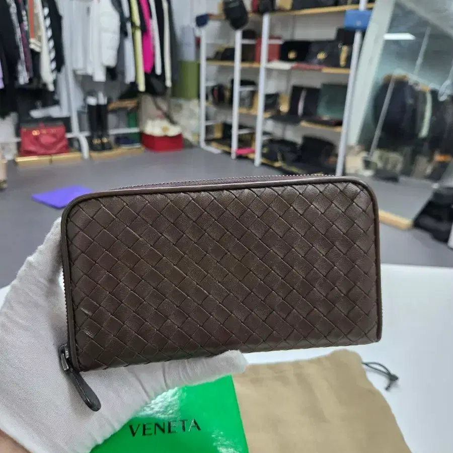 [정품] 보테가베네타 지퍼 장지갑
