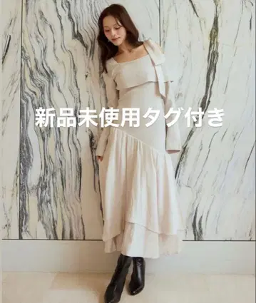 and couture 숄더 리본 니트 도킹 원피스