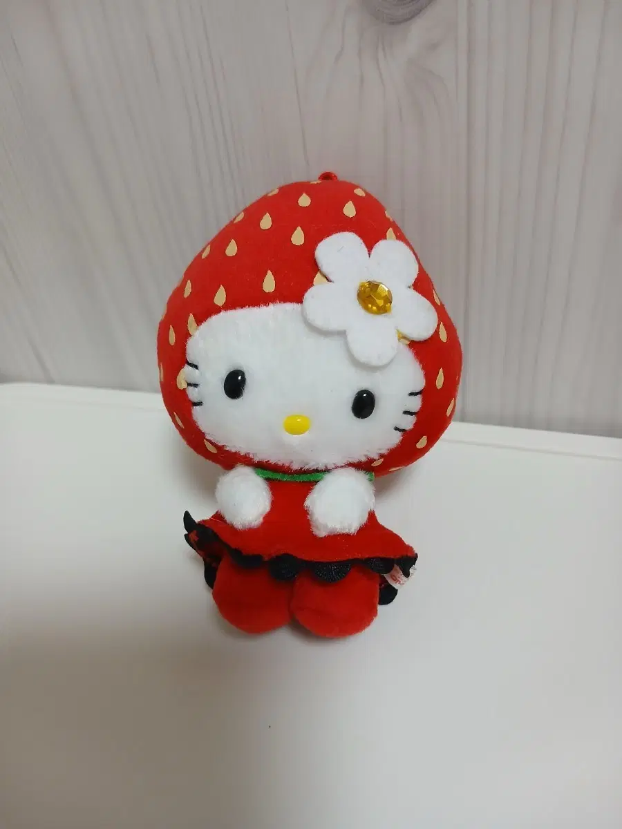 고전 키티 인형 딸기 모자 요정