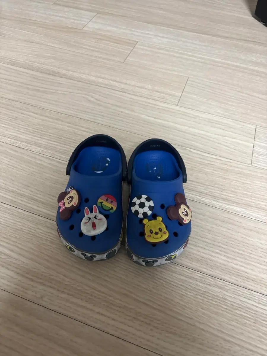 유아 크록스 c8