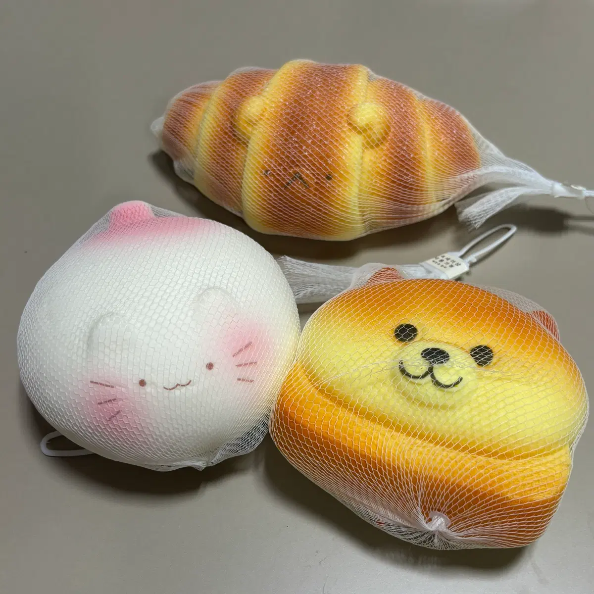 [일괄] 빵 스퀴시 새상품 (고양이 시바견 크로와상)