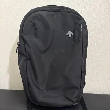 컨디션 최상 DESCENTE ALLTERRAIN 에어로스트림 백팩 18L