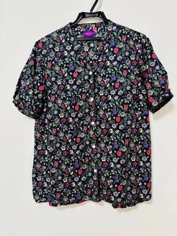 LIBERTY FABRIC 꽃무늬 반팔 블라우스 셔츠 리버티 네이비 M