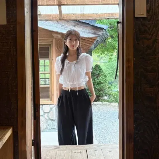 모로마켓 프릴 블라우스 새상품