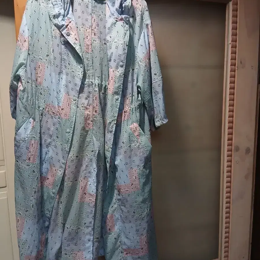 토잉 파스텔 페이즐리 패턴롱
