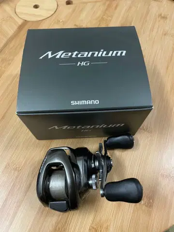 SHIMANO Metanium HG 오른손잡이 베이트 릴