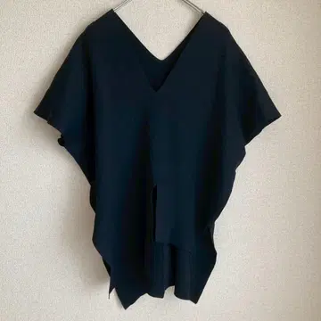 ISSEY MIYAKE V넥 니트 베스트 슬리브리스 네이비 2