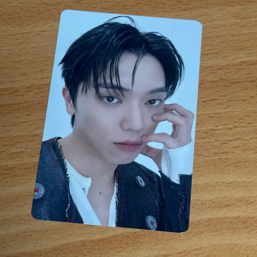 온앤오프 민균 오픈더도어 타워레코드 포카