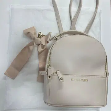 Maison de FLEUR 백팩 리본 참 포함