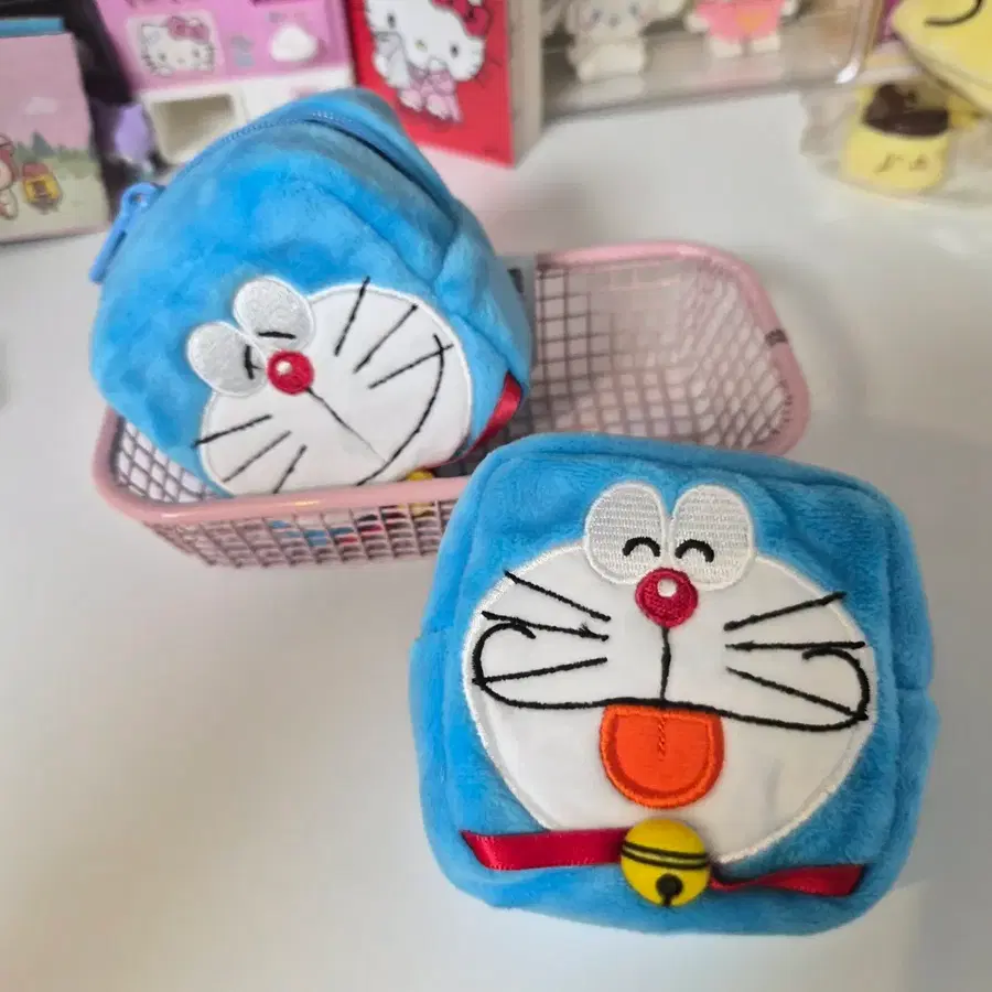 도라에몽 큐브 키링 파우치