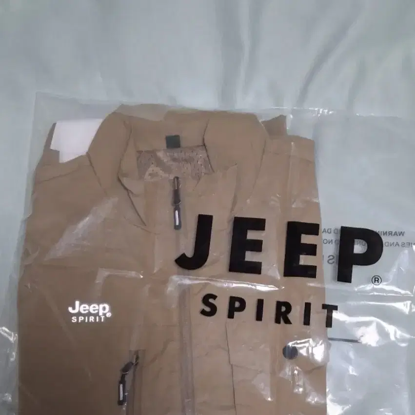 JEEP SPIRIT 남성 멀티포켓 조끼 아웃도어 조끼 베스트 새상품 입