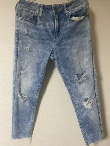 American Eagle 데미지 가공 스키니 데님