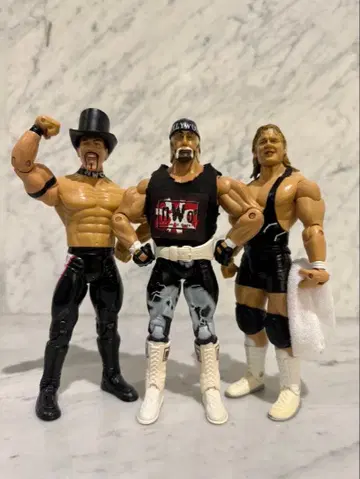 WWE NWO 헐크 호건 헤닝 버그웰 피규어