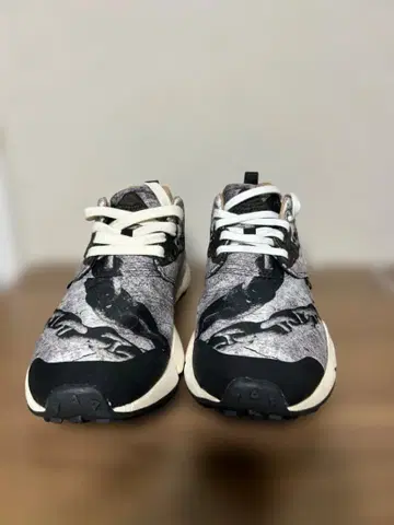 플라워마운틴 스니커즈 모리야마 다이도 26.5cm