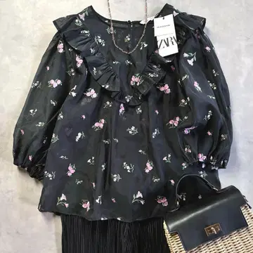 새상품 ZARA 자라 앨리스 플라워 자수 시어 블라우스 블랙