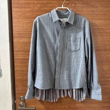 sacai 백 플리츠 셔츠 긴팔 그레이
