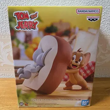 톰과 제리 빅 소프트 비닐 피규어 Yummy Bread!! [ 1개 ]