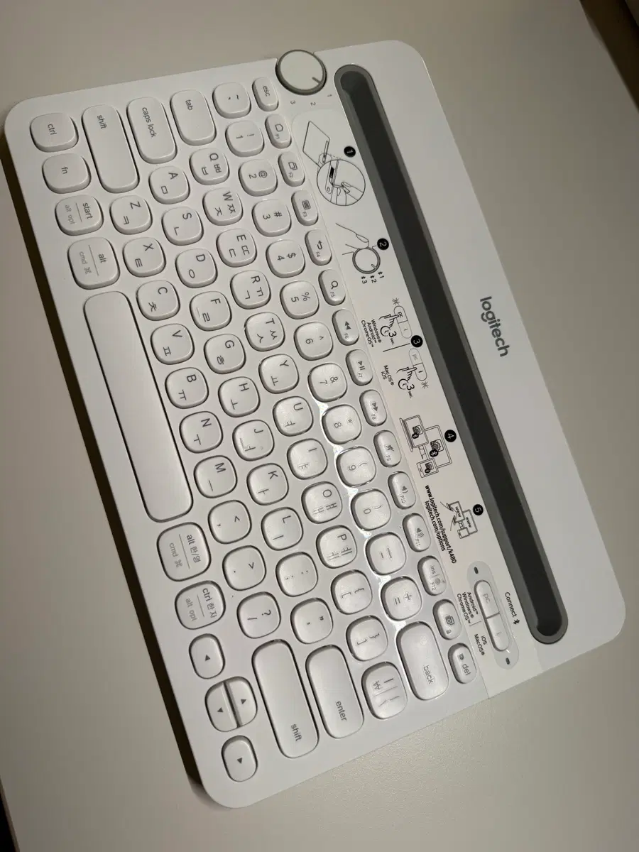 로지텍 K480 화이트 블루투스 키보드