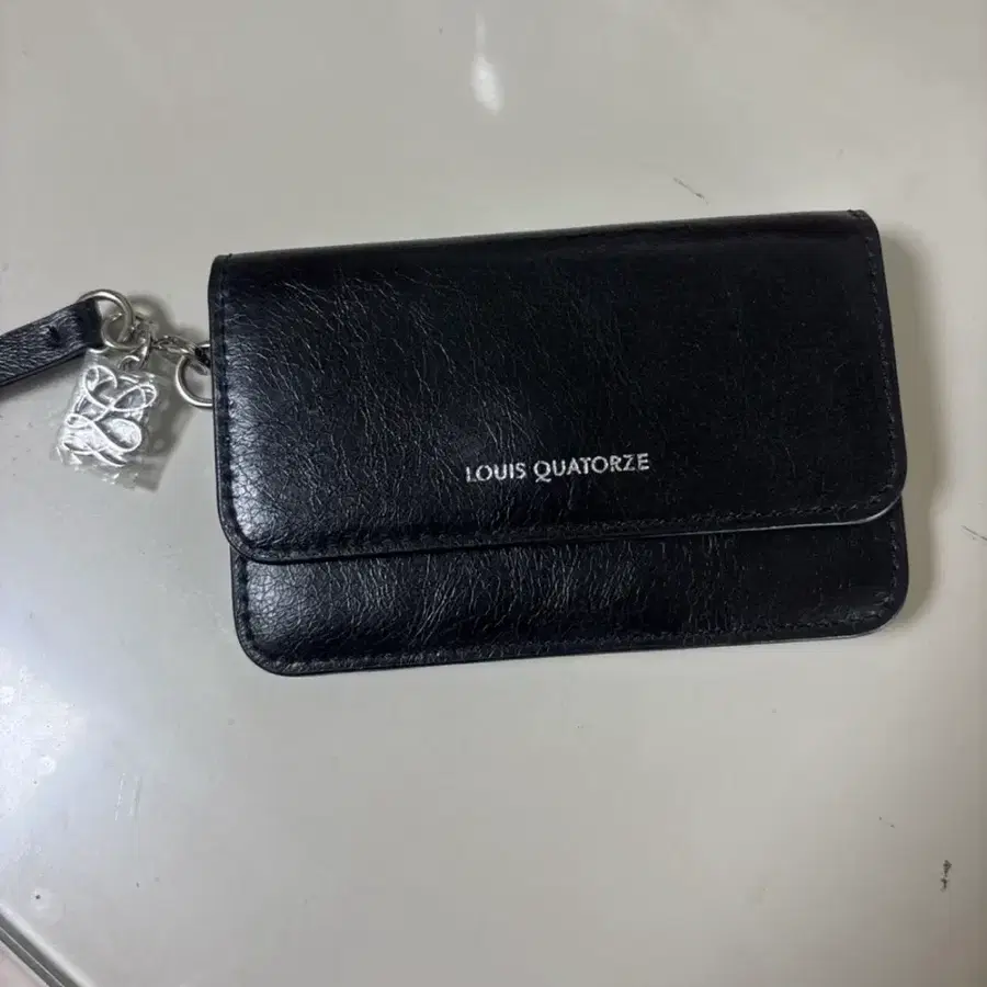 루이까또즈 카드지갑 새상품!! 제발 사주세요