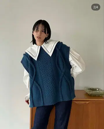 CLANE 3D CABLE SLIT KNIT VEST 케이블 니트 베스트