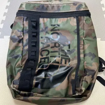 THE NORTH FACE 카모플라주 패턴 백팩