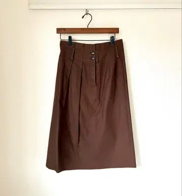[새상품급] 마가렛호웰 코튼 턱 플레어 스커트 벽돌색