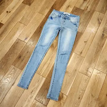 GUESS Los Angeles 울트라 앵클 스키니 데님