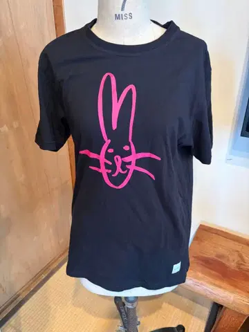 Paul Smith T셔츠 토끼 패턴 블랙
