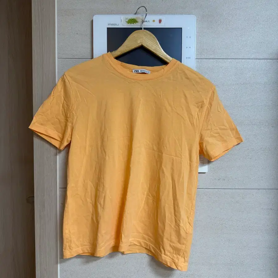 ZARA 오렌지 반팔티 M