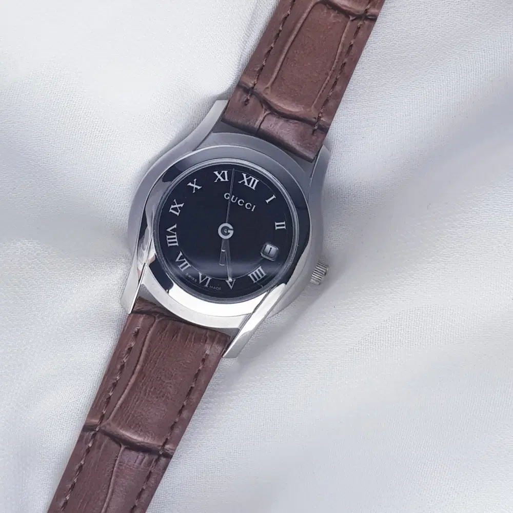 구찌 GUCCI 5500L 신형 새상품급 구찌시계 기념일 선물 여성시계