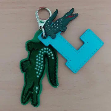 LACOSTE 키링 L 참 악어 모티브