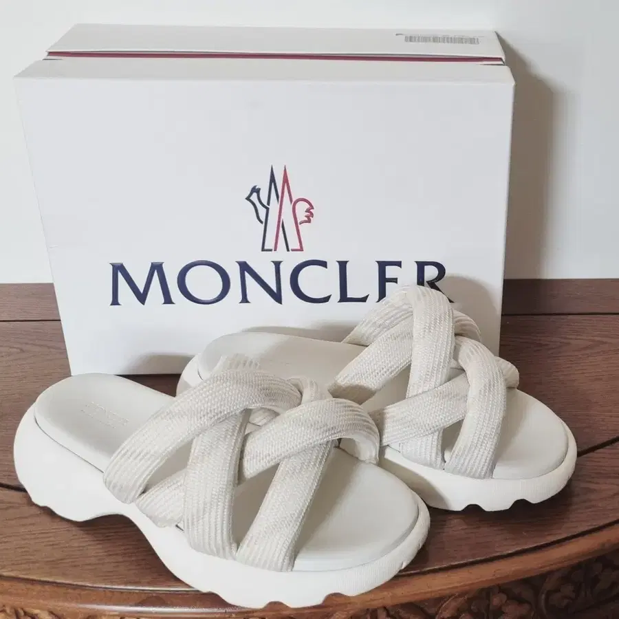 정품 몽클레어 슬리퍼 정리