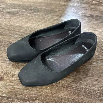 CAMPER 23.5 블랙 펌프스