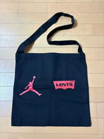 [ 레어 ] NIKE Jordan x Levi's 콜라보 숄더백