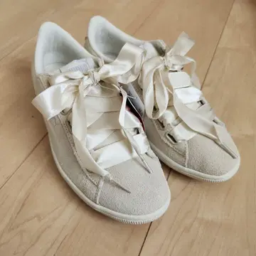 푸마 비키 리본 스니커즈 23.0cm