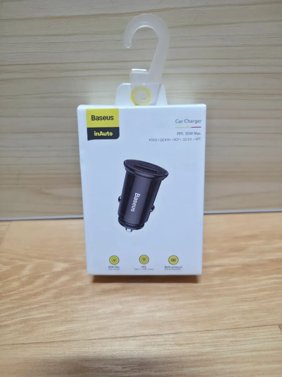 베이스어스 차량용 충전기 30W PPS PPS PD3.0/QC4.0