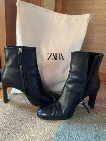 ZARA 블랙 가죽 앵클부츠 size38
