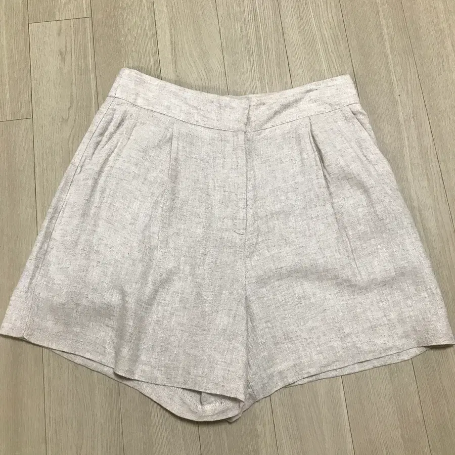 IOI MOON 헤링본 린넨 하프팬츠 반바지
