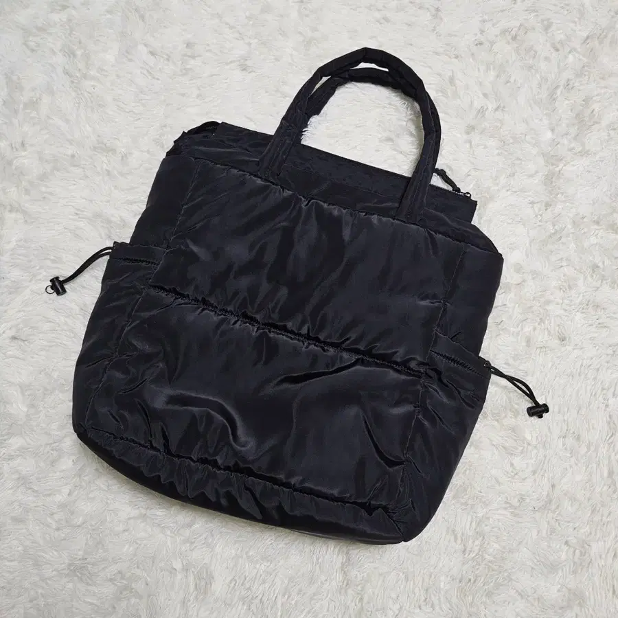 자라(ZARA) 나일론 패딩 빅 토트백