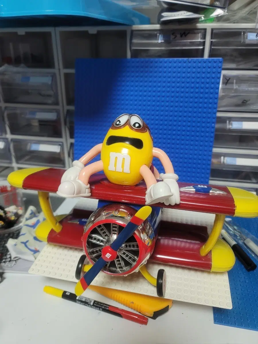 M&M 빈티지 비행 파일럿 피규어