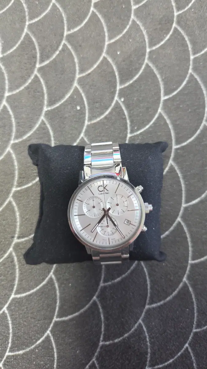 캘빈클라인 크로노그래프 실버 시계