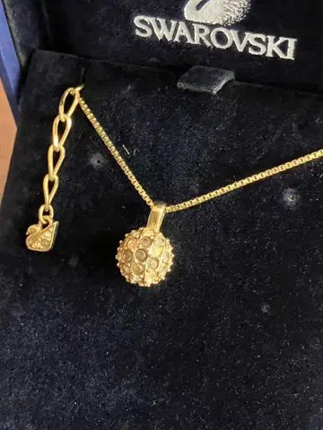 Swarovski 스와로브스키 목걸이 공 크리스탈 파베