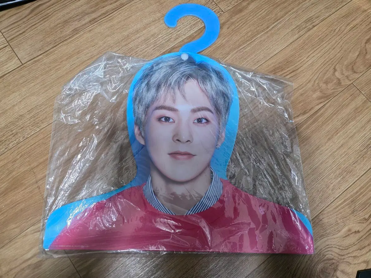 엑소 첸백시재팬 매지컬 시우민옷걸이